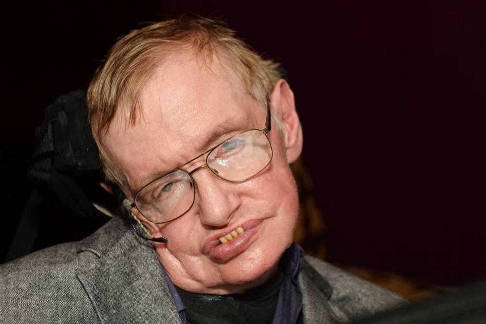 Foi descoberta nova forma de olhar o universo, diz Hawking