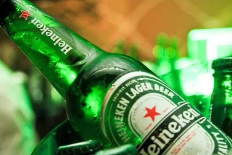 
	Heineken: empresa disse que a receita cresceu apenas 0,1 por cento no ano passado, enquanto o aumento nos pre&ccedil;os n&atilde;o conseguiu compensar uma forte queda nos volumes
 (Divulgação)