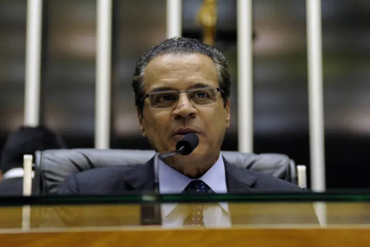 
	Henrique Eduardo: deputado argumentou que determina&ccedil;&atilde;o havia sido decidida pela Mesa Diretora, que tamb&eacute;m dever&aacute; se manifestar agora sobre a liminar de Marco Aur&eacute;lio
 (Gustavo Lima/Câmara dos Deputados)