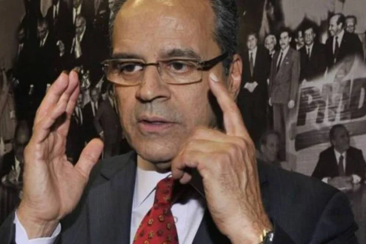 
	&quot;Seria uma absoluta irresponsabilidade se pensar em qualquer conflito, qualquer confronto, entre dois poderes que s&atilde;o pilares da democracia e da cidadania brasileira&quot;, avaliou Alves
 (José Cruz/Agência Brasil)