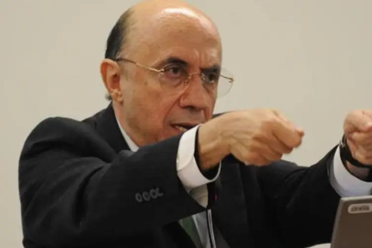 Entre os nomes mais cotados para assumir a presidência do BC está o do diretor de Normas do banco, Alexandre Tombini (Antonio Cruz/AGÊNCIA BRASIL)