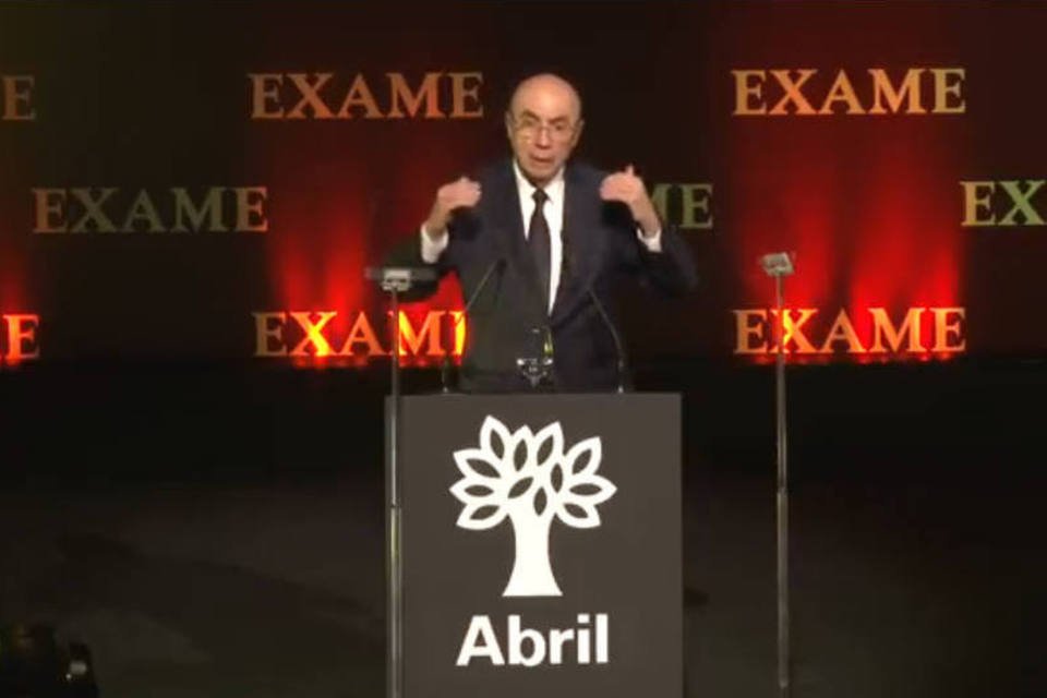 "Estamos vendo um novo país nascer", diz Meirelles