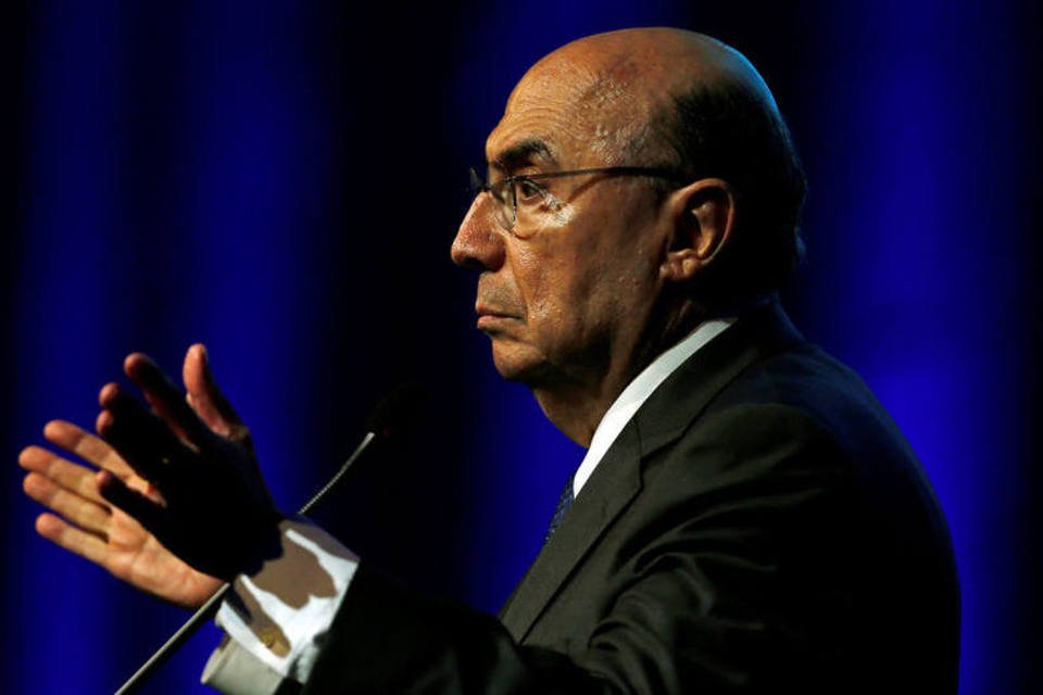 Brasil precisa de formas para atrair poupança, diz Meirelles