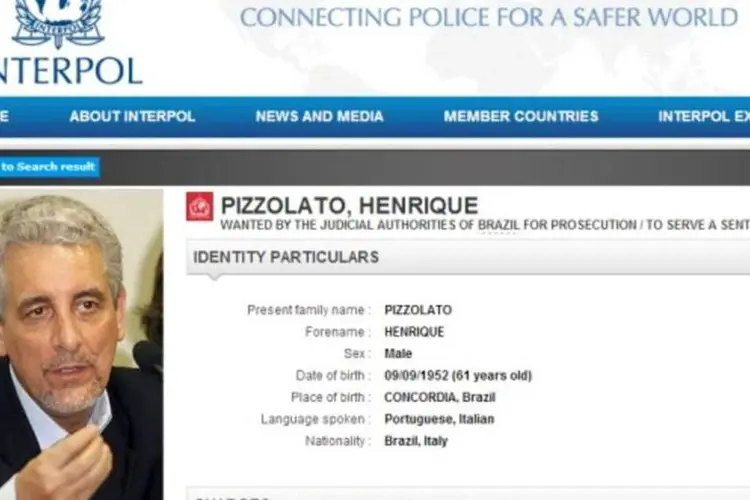 
	Henrique Pizzolato em site da Interpol: dos 12 mandados de pris&atilde;o emitidos por Joaquim Barbosa, somente o de Pizzolato n&atilde;o foi cumprido
 (Reprodução Interpol)