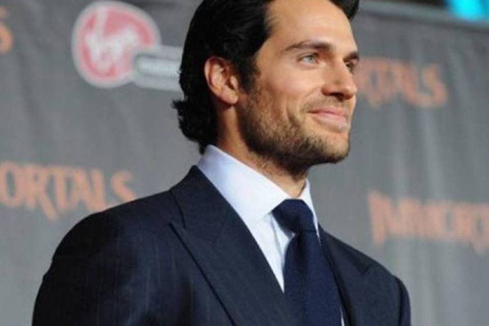 Henry Cavill vai estrear 'The Witcher', nova série da Netflix