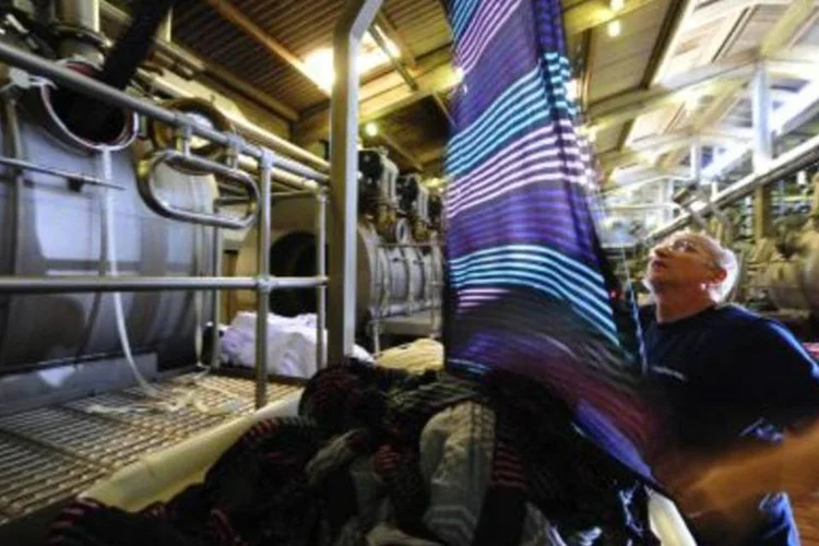 Fábrica da Hering: algumas etapas da produção, como a costura das peças, é terceirizada (.)