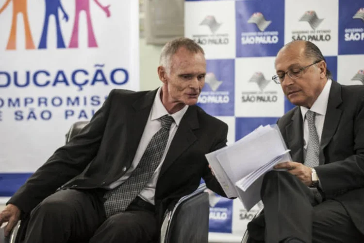
	O ex-secret&aacute;rio de Educa&ccedil;&atilde;o, Herman Voorwald, e o governador Geraldo Alckmin: executivo diz que Voorwald recebeu 100 mil reais em esquema de corrup&ccedil;&atilde;o
 (Marcelo Camargo/ Agência Brasil)