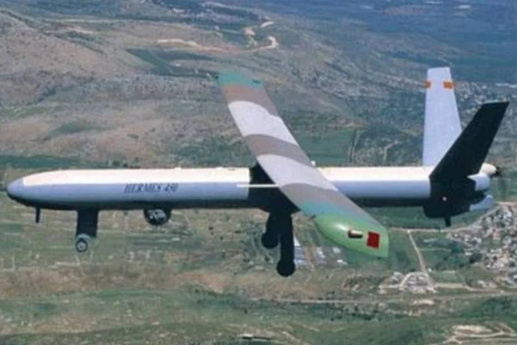 O avião modelo Hermes 450 (AFP)