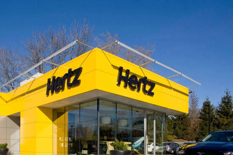 Quiosque de aluguel da Hertz: empresa caminha para o modelo mais flexível (Divulgação/Facebook)