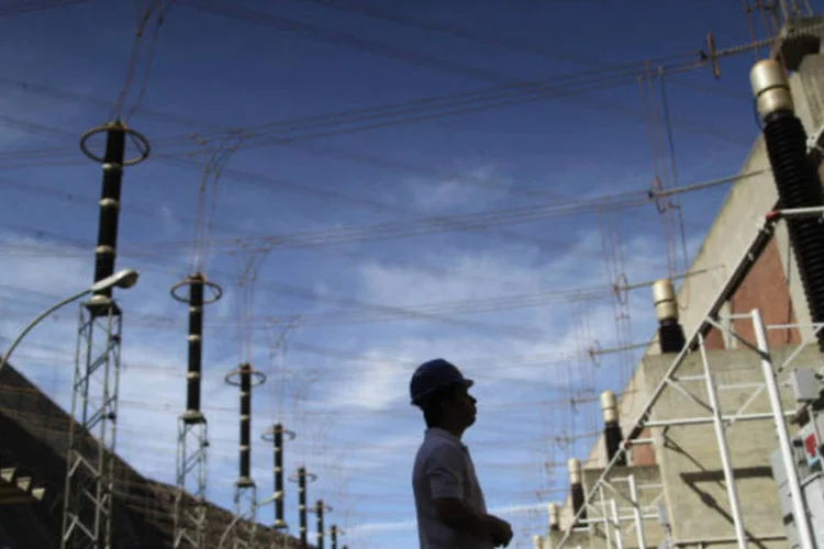 
	Energia el&eacute;trica: compara&ccedil;&atilde;o com dezembro do ano passado, houve uma queda de 0,6% na carga do sistema
 (REUTERS/Ueslei Marcelino)