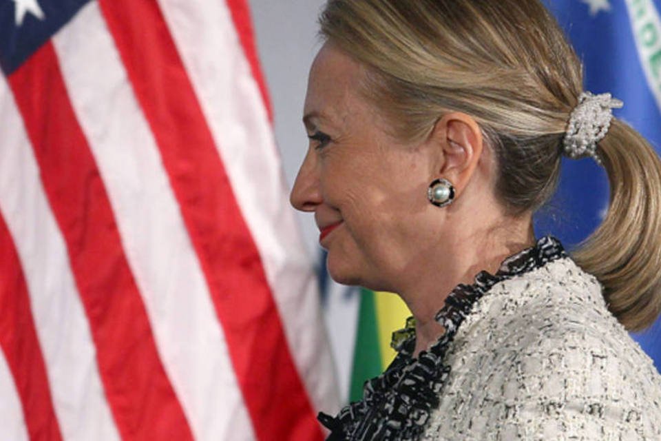 Hillary elogia "sucesso" do Brasil