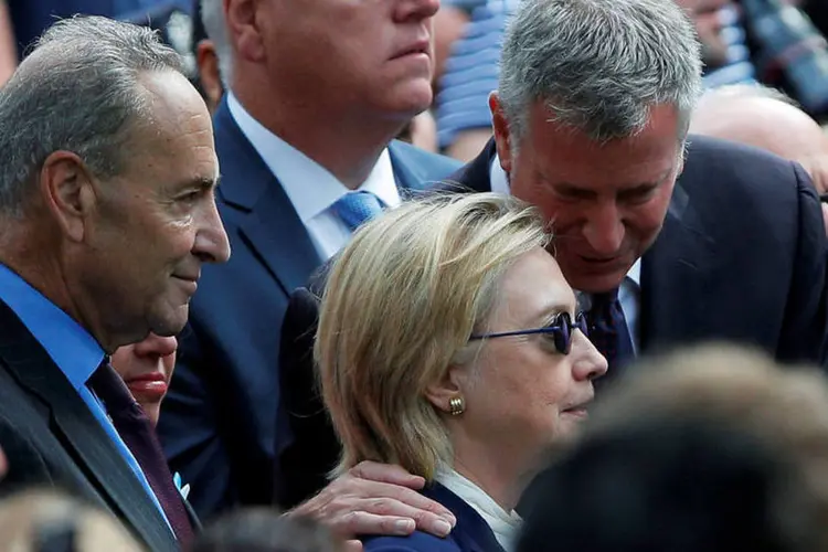 11 de setembro: Hillary Clinton e Donald Trump fizeram pausa em campanhas para comparecer à cerimônia (REUTERS/Brian Snyder)