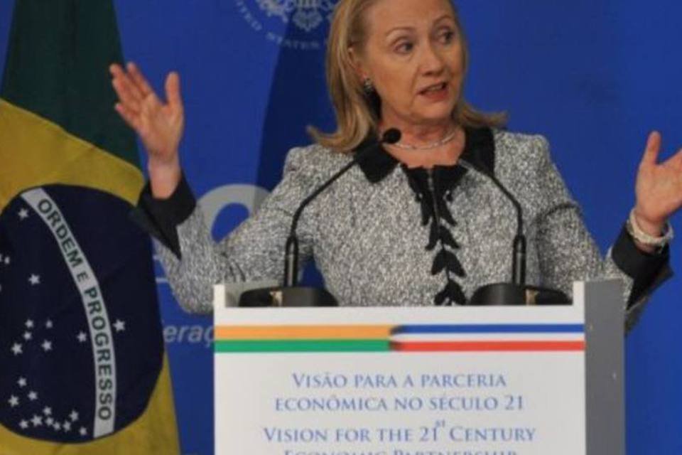 Hillary Clinton quer aproximar Brasil e EUA com parcerias