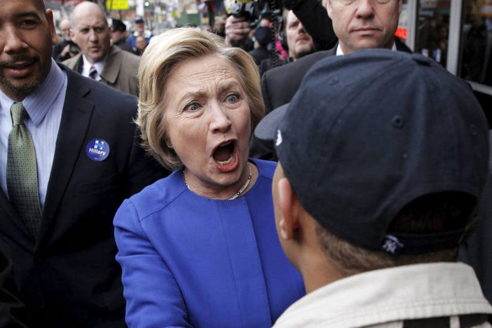 Hillary gera impressão negativa em 55% dos eleitores