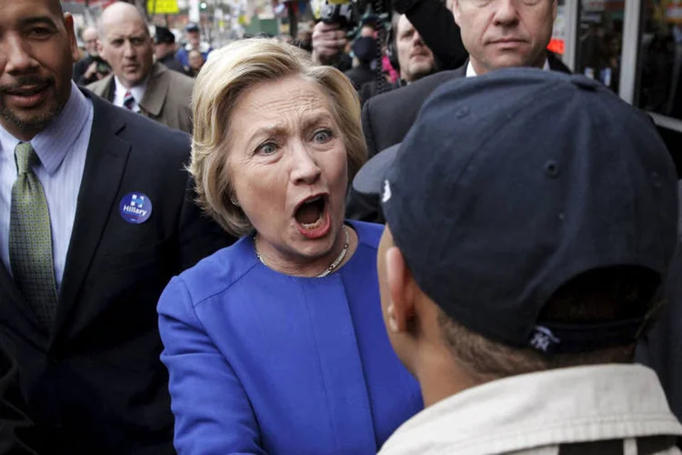 
	Hillary: o sentimento negativo &eacute; um press&aacute;gio de que as elei&ccedil;&otilde;es podem resultar na escolha n&atilde;o do candidato preferido, mas do menos desfavor&aacute;vel
 (Brendan McDermid / Reuters)