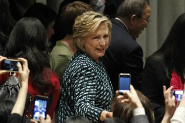 
	Hillary Clinton em evento pelo Dia Internacional da Mulher na sede da ONU: &quot;Certamente os desafios s&atilde;o diferentes em diferentes partes do mundo, mas nossos valores s&atilde;o os mesmos&quot;, disse ela
 (Eduardo Munoz/Reuters)