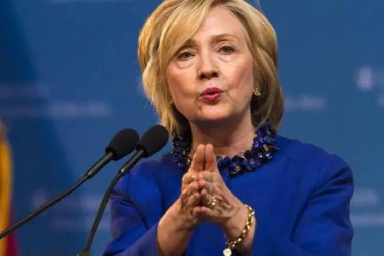 
	Hillary Clinton lan&ccedil;a sua candidatura &agrave; presid&ecirc;ncia dos EUA
 (Trevor Collens/AFP)