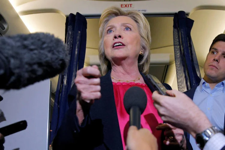 
	Clinton: &quot;Eu apoio os pedidos do presidente Obama para fortalecer as san&ccedil;&otilde;es aprovadas mais cedo este ano junto &agrave; ONU&quot;
 (Brian Snyder / Reuters)