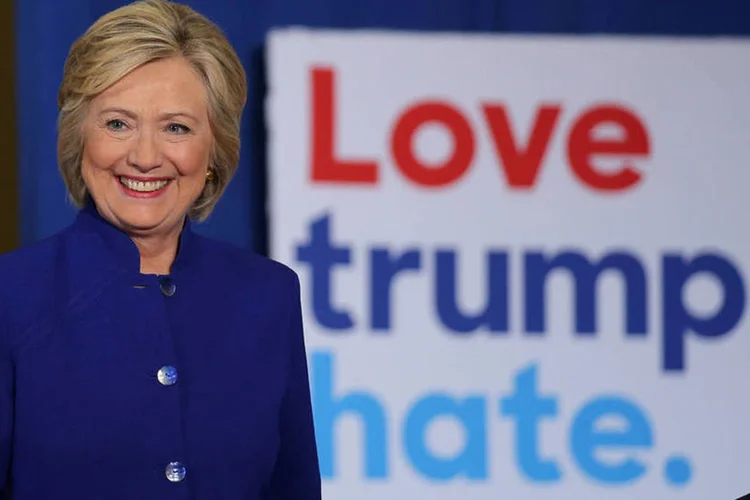 
	Hillary Clinton: ela tem ficado na frente de Trump na pesquisa durante a maior parte da campanha em 2016
 (Carlos Barria / Reuters)