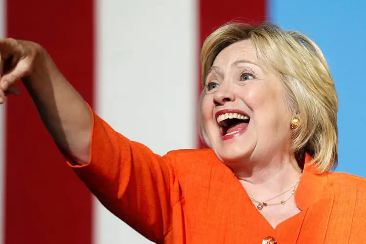 
	Hillary Clinton: desde julho o apoio di&aacute;rio a candidata oscilou entre uma m&iacute;nima de 41 e uma m&aacute;xima de 44
 (Chris Keane / Reuters)