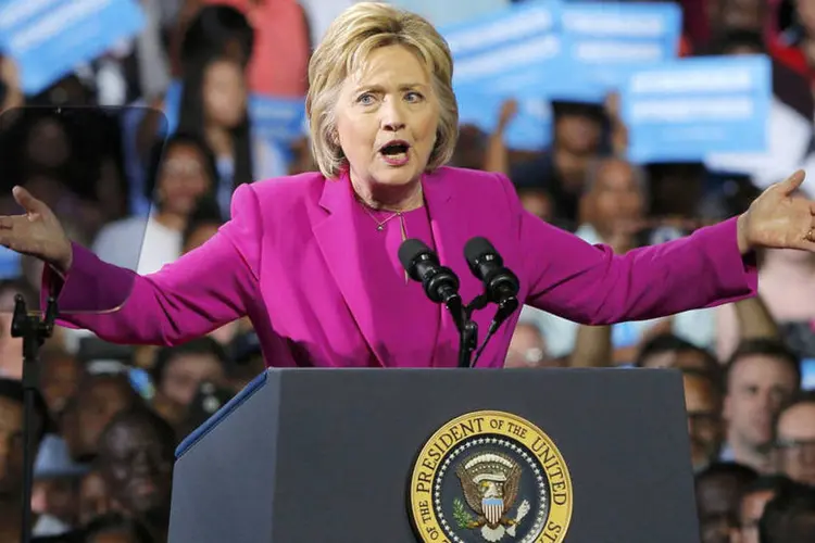
	Hillary Clinton: um funcion&aacute;rio da campanha de Hillary em Atlantic City disse que a candidata ir&aacute; enfatizar o hist&oacute;rico de fal&ecirc;ncias de Trump
 (Brian Snyder / Reuters)