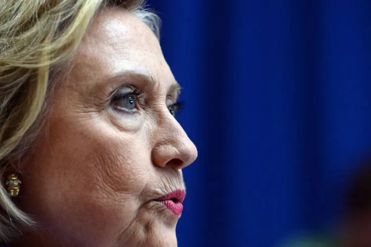 
	Clinton: a virtual candidata &agrave; presid&ecirc;ncia da Casa Branca &eacute; investigada por uso de e-mail
 (Getty Images/Darren McCollester)