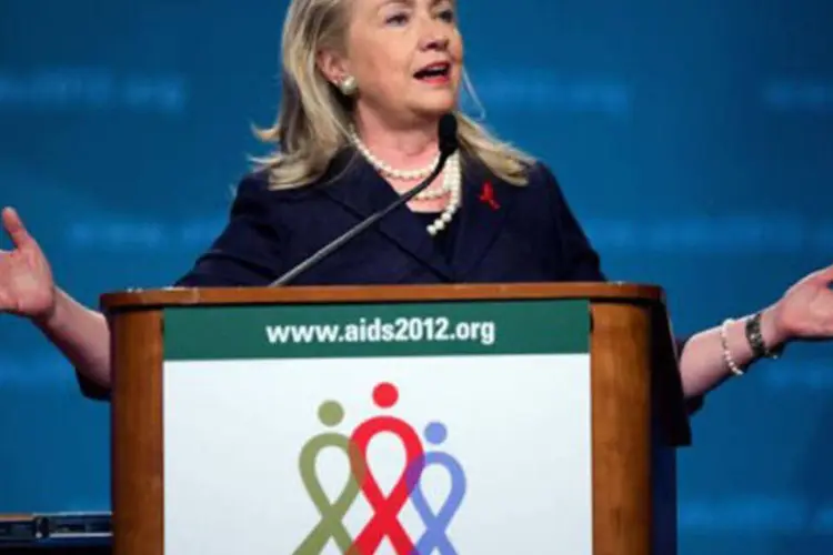 Hillary Clinton, discursa na conferência: "Esta é uma luta que podemos vencer. Já avançamos tanto, demais para parar agora", disse, arrancando aplausos dos presentes (©AFP / Jim Watson)