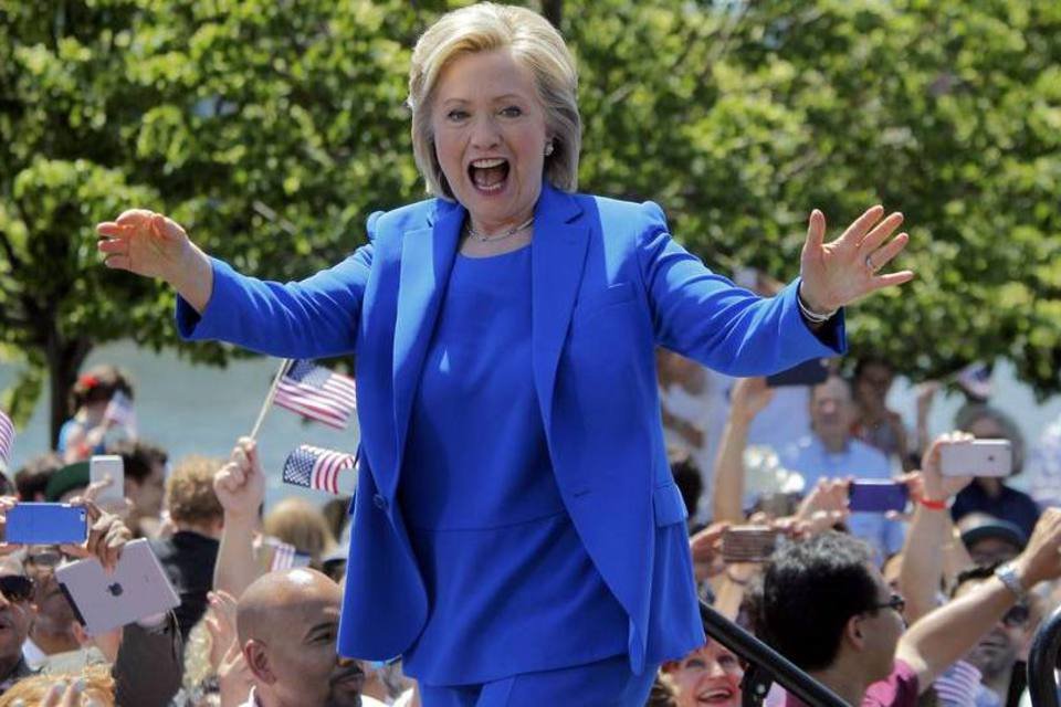 Hillary Clinton faz 1º grande discurso de campanha nos EUA
