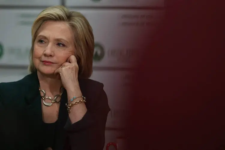 
	Segundo os republicanos, Hillary Clinton n&atilde;o usou o e-mail oficial para evitar o arquivamento padr&atilde;o das mensagens
 (Justin Sullivan/Getty Images)