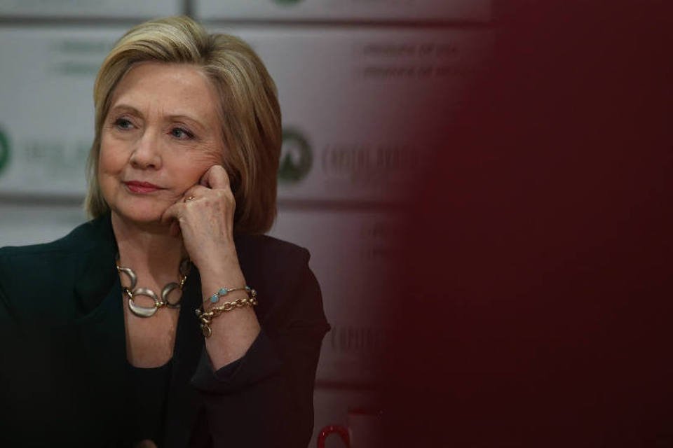 EUA revelam milhares de e-mails de Hillary Clinton