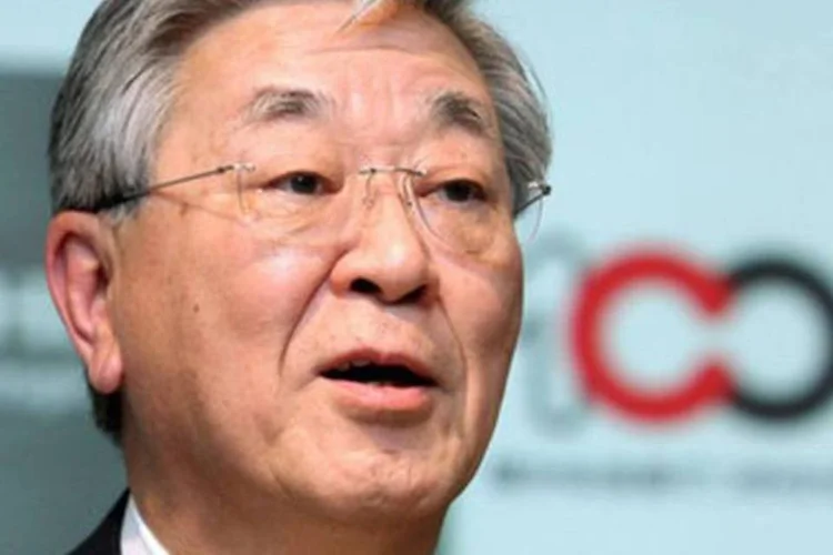 A Hitachi, liderada por Hiroaki Nakanishi, formou parceria com a Intel que lhe permite acesso à tecnologia flash NAND da fabricante de chips (Wikimedia Commons)