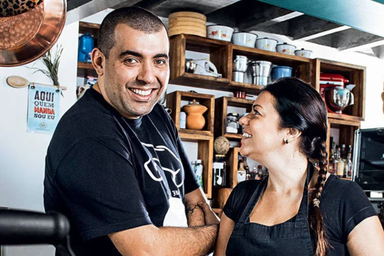 Jefferson e Janaina Rueda: jeitos diferentes de trabalhar que se complementam para criar novos projetos (André Lessa / VOCÊ S/A)