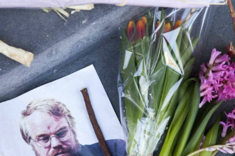 Homenagem ao ator Philip Seymour Hoffman: "queria dizer que nossas mortes seriam notícia e que isso provavelmente assustaria alguém limpo", disse amigo do ator (Keith Bedford/Reuters)