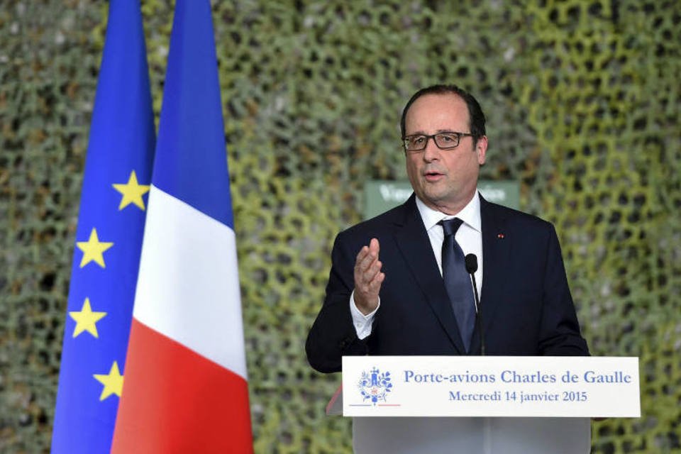 88% dos franceses aprovam reação de Hollande aos atentados