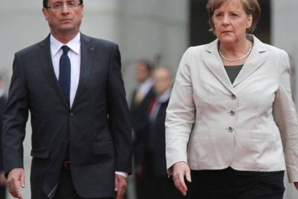 Hollande e Merkel discordam sobre supervisor bancário