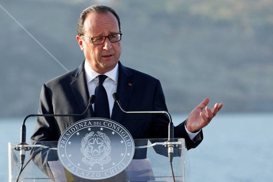 
	Hollande: &quot;A escolha significa que o Reino Unido, quando sair, n&atilde;o pode fazer parte das decis&otilde;es europeias&quot;
 (Remo Casilli / Reuters)