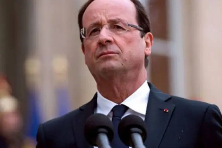 
	O presidente Fran&ccedil;ois Hollande disse preferir um caminho est&aacute;vel para melhorar a competitividade em vez de uma terapia de choque
 (Bertrand Langlois/AFP)
