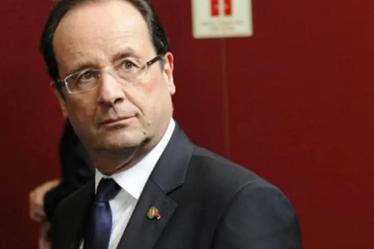 
	Fran&ccedil;ois Hollande: mesmo com a progress&atilde;o das respostas favor&aacute;veis, 55% das pessoas consultadas ainda t&ecirc;m uma opini&atilde;o negativa a respeito do chefe de Estado
 (John Thys/AFP)