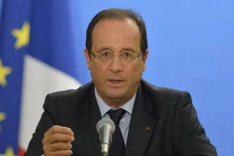 O presidente francês, François Hollande, participa de uma conferência de imprensa: a vontade do presidente de "inverter a curva do desemprego" pode ser ameaçada (©AFP / Eric Feferberg)