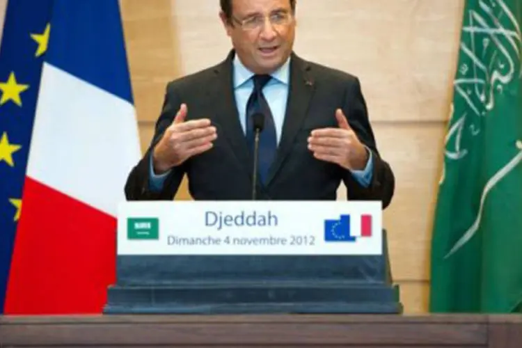 
	Fran&ccedil;ois Hollande: &quot;Uma era minha conhecida e de muitos pol&iacute;ticos porque se reunia regularmente conosco&quot;, declarou Hollande.
 (©AFP / Bertrand Langlois)