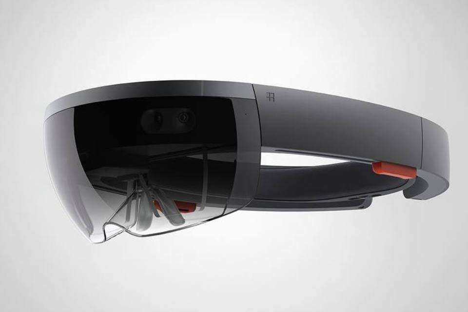 Microsoft exibe protótipo de visor holográfico