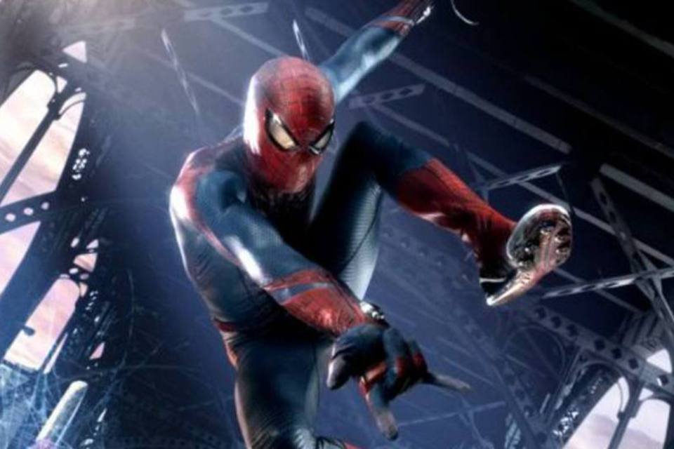 Andrew Garfield vive o novo Homem-Aranha nos cinemas