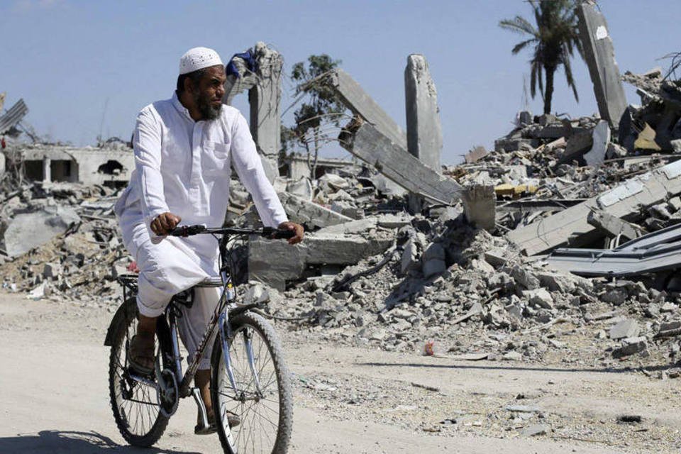 Israel ataca Gaza após militantes retomarem disparos