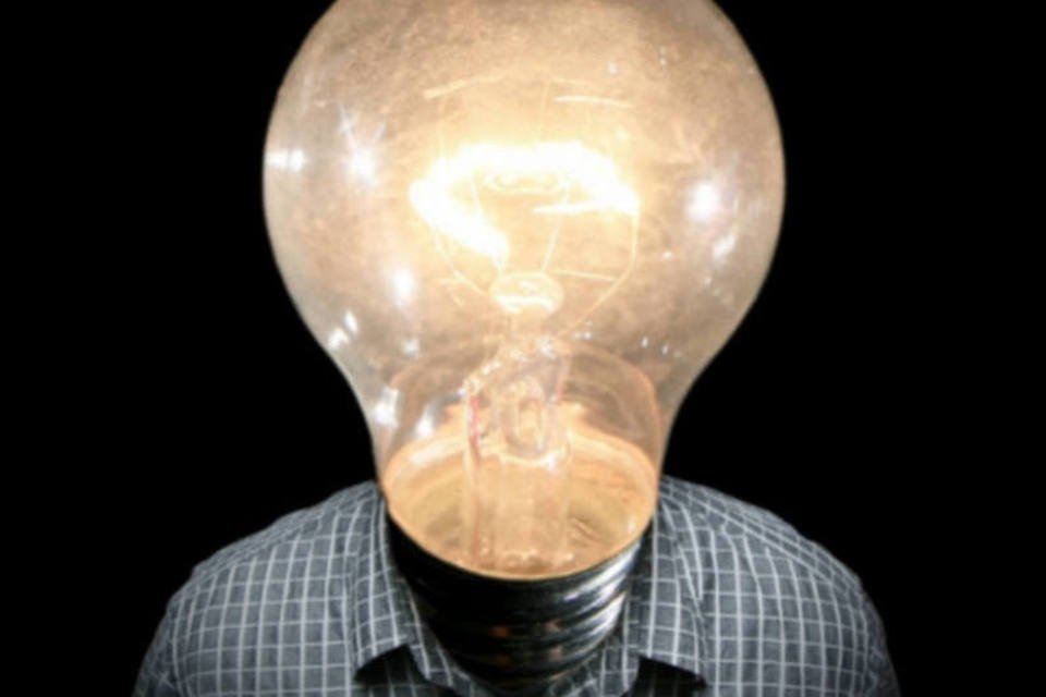 Conta de luz fecha 2014 com alta média de 17,38%