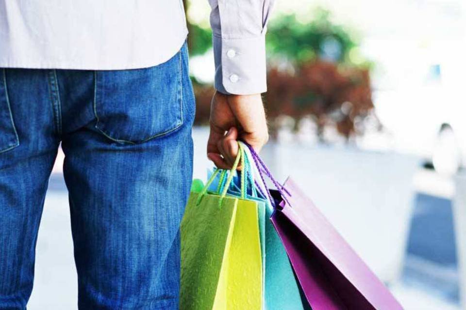 7 hábitos que te fazem gastar mais na hora das compras