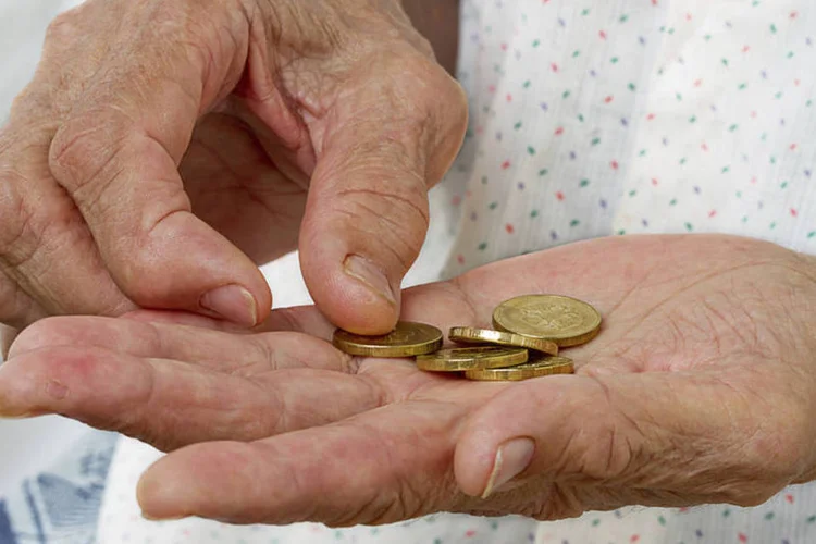
	Sem dinheiro: resultado fiscal vai piorar em 2016, com d&eacute;ficit de 0,9%, e s&oacute; voltar&aacute; a ficar positivo em 2017
 (Thinkstock)