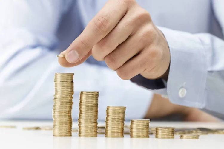 
	Moedas: D&iacute;vida quase quintuplica em um ano no rotativo do cart&atilde;o de cr&eacute;dito
 (ThinkStock/Nastco)