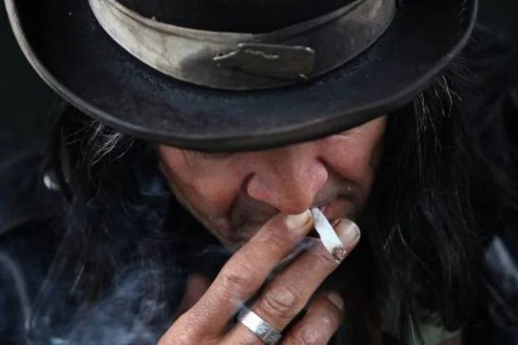 OMS classificou o tabaco como um dos fatores que mais contribuem para a epidemia de doenças não contagiosas, como as cardiovasculares (Justin Sullivan/Getty Images)