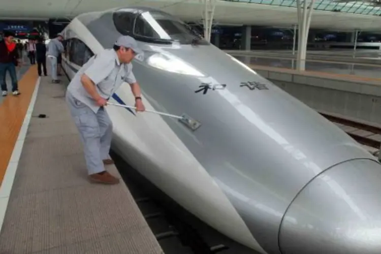 As empresas reclamam que não é necessário mais um país aprender a fabricar trens-bala (ChinaFotoPress/Getty Images)