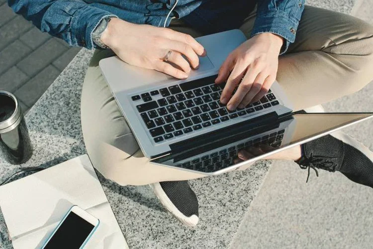Que tal aprender em português? (Thinkstock/Katie_Martynova)